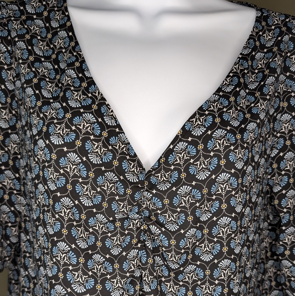LOFT Blouse Short Sleeve Loose Fitted Floral Fan Print - Picture 2 of 7